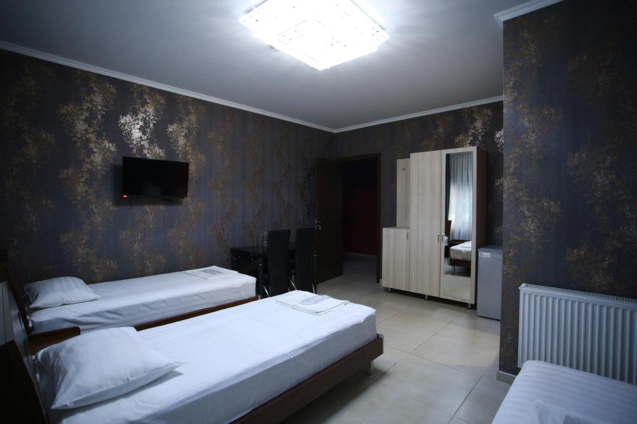 Hotel Okriba Tiflis Exterior foto