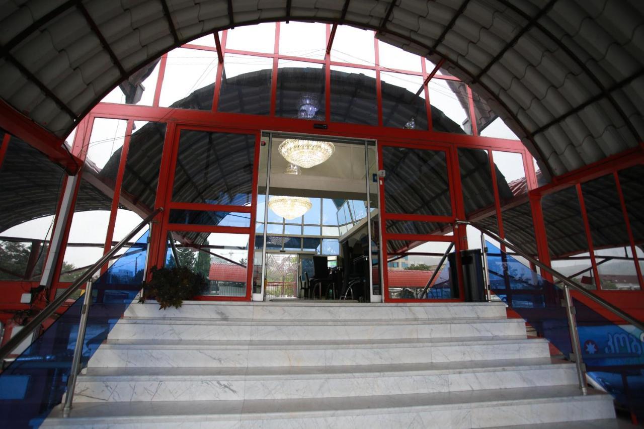 Hotel Okriba Tiflis Exterior foto