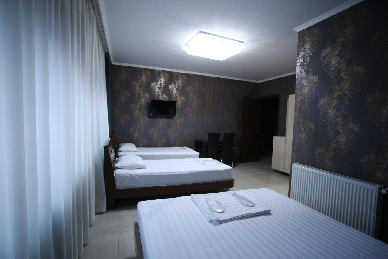 Hotel Okriba Tiflis Exterior foto