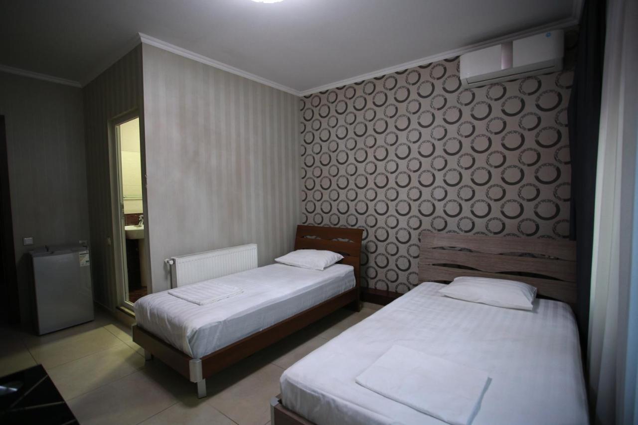 Hotel Okriba Tiflis Exterior foto